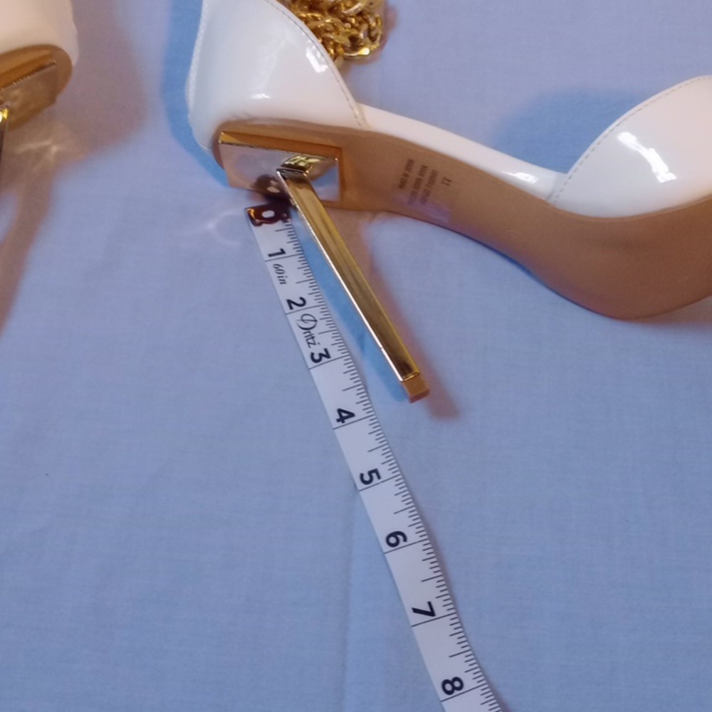 Fashion Nova White and Gold Stiletto Heels with Gold Ankle Chains. Size11 - Picture 7 of 10